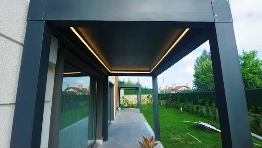 Zekeriyaköy, Sarıyer, İstanbul — Bioklimatik pergola